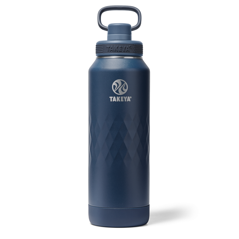 takeya-sport-water-bottle-p2 TKS_SP25_SptBtl_Indigo_40oz_51348_v1_SHD.png